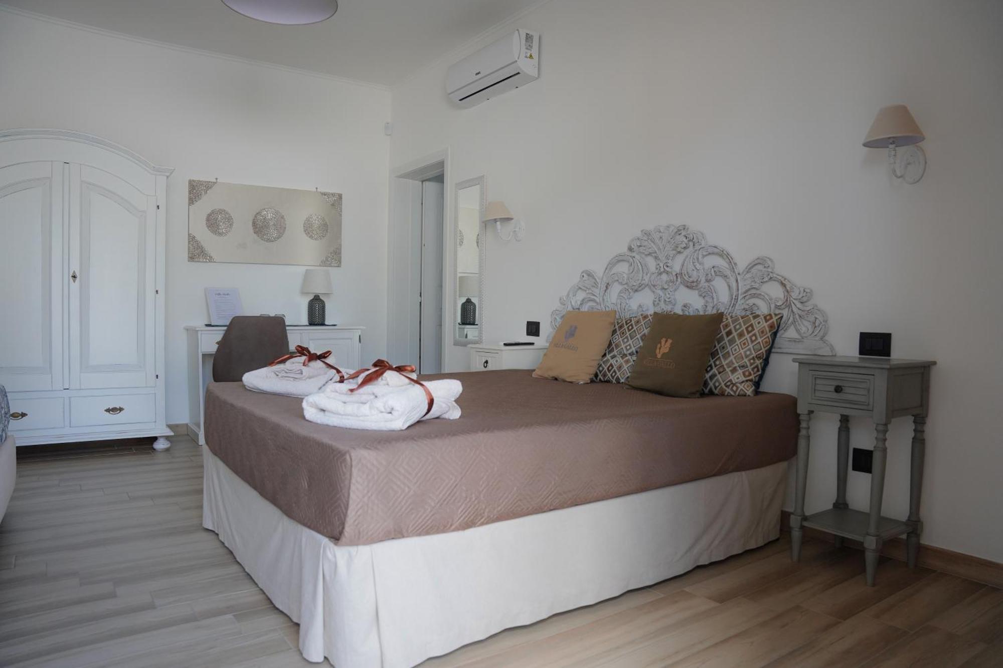 B&B Villa Gallo Torre Squillace Exterior photo